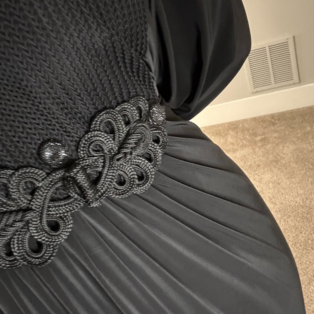 Elegant Black Abaya Dress with Intricate Detailing